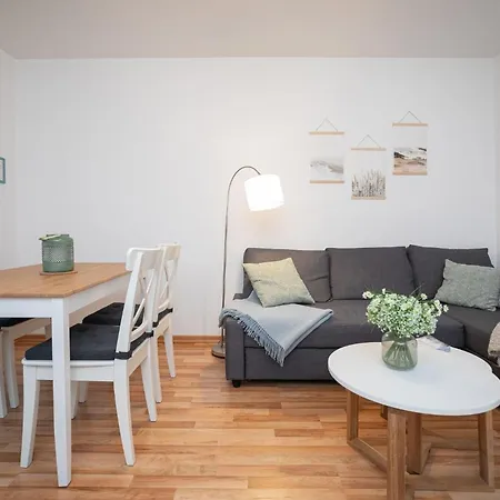 Haus Im Gruenen 1 Apartment *